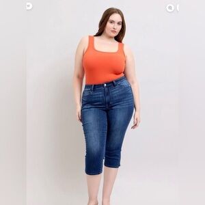 NWOT Judy Blue Skinny Fit Capri Mid-Rise Jeans 16W Dark Wash Stretch JB72120DK